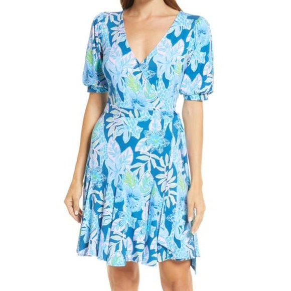 Lilly Pulitzer Kessler Wrap Dress in Macaw Blue Tall Me About It Size Medium - Picture 1 of 4